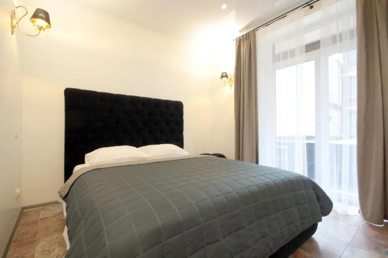 Lviv Nest Center Aparts Апартаменты