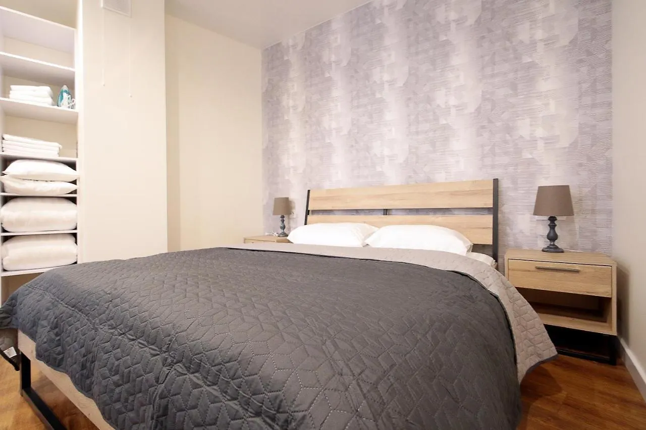 Lviv Nest Center Aparts 0*,  אוקראינה